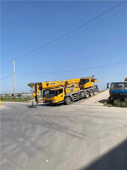 泉山区吊车作业时，可能会产生哪些额外收费项目？