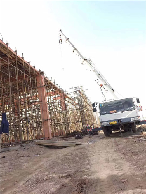 泉山区吊车作业的安全注意事项有哪些？