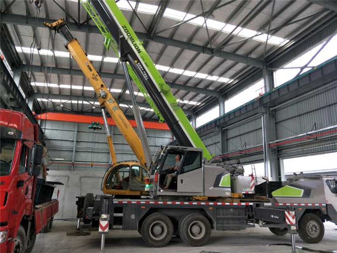 泉山区高空车出租需要注意哪些安全事项？